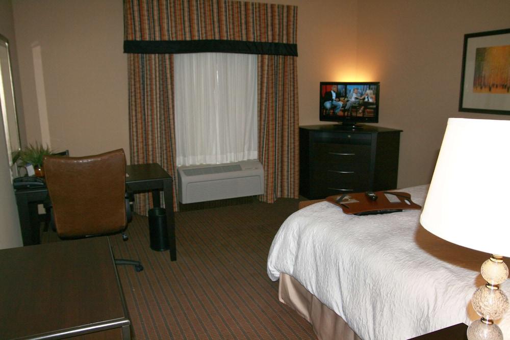 Hampton Inn Denver Northeast-Brighton Exterior photo